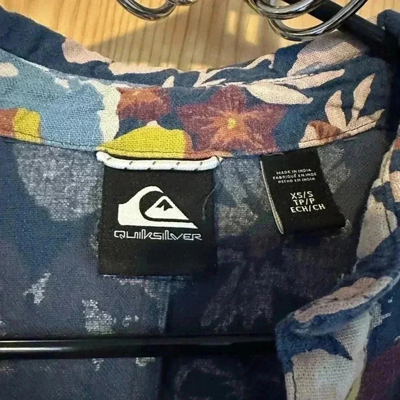 Quicksilver peplum floral top size small - Picture 6 of 7